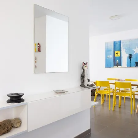 Frontline Penthouse With Heated Pool And Parking *