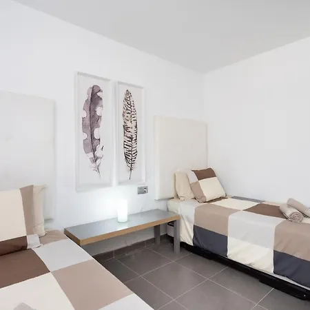 Lejlighed Frontline Penthouse With Heated Pool And Parking