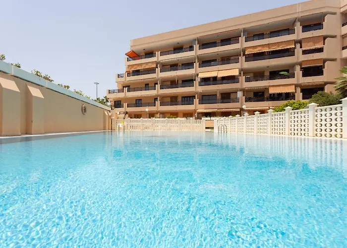 Frontline Penthouse With Heated Pool And Parking * Los Cristianos (Tenerife)