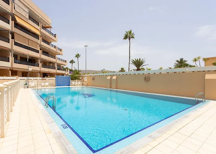 Frontline Penthouse With Heated Pool And Parking