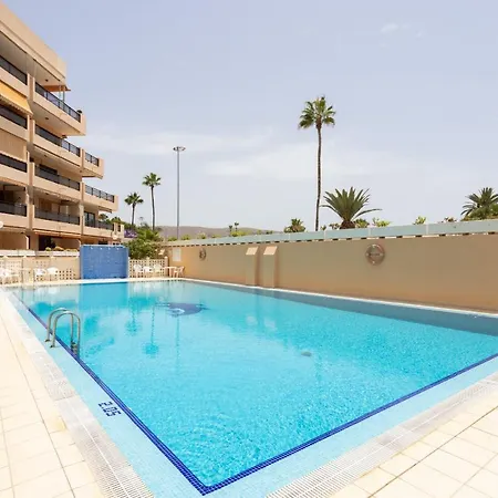 Frontline Penthouse With Heated Pool And Parking