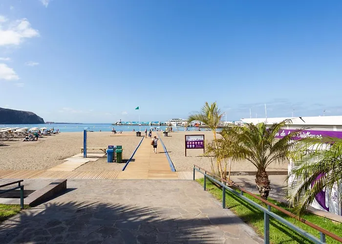 Frontline Penthouse With Heated Pool And Parking * Los Cristianos (Tenerife)